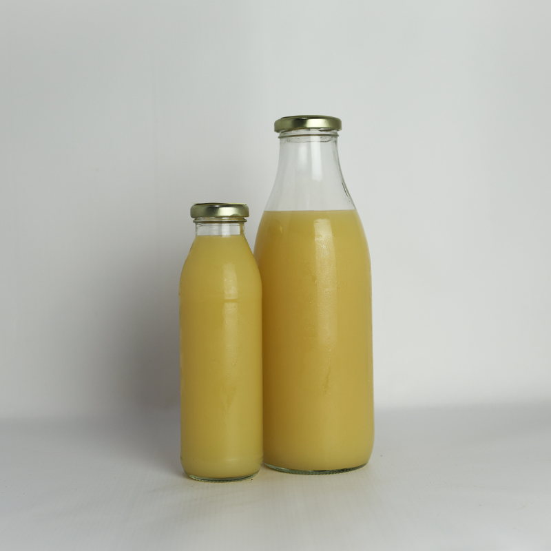 Cold-pressed 100% Lemon Juice in a glass bottle